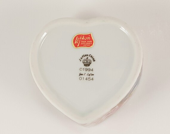 Vintage 1994 Lefton China Porcelain Trinket Box f… - image 5