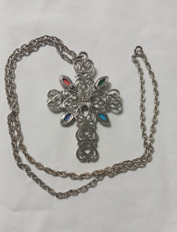 Collier Vintage Avon - Pendentif Croix Marquise En Filigrane Argenté Avec Strass - Taille 5A