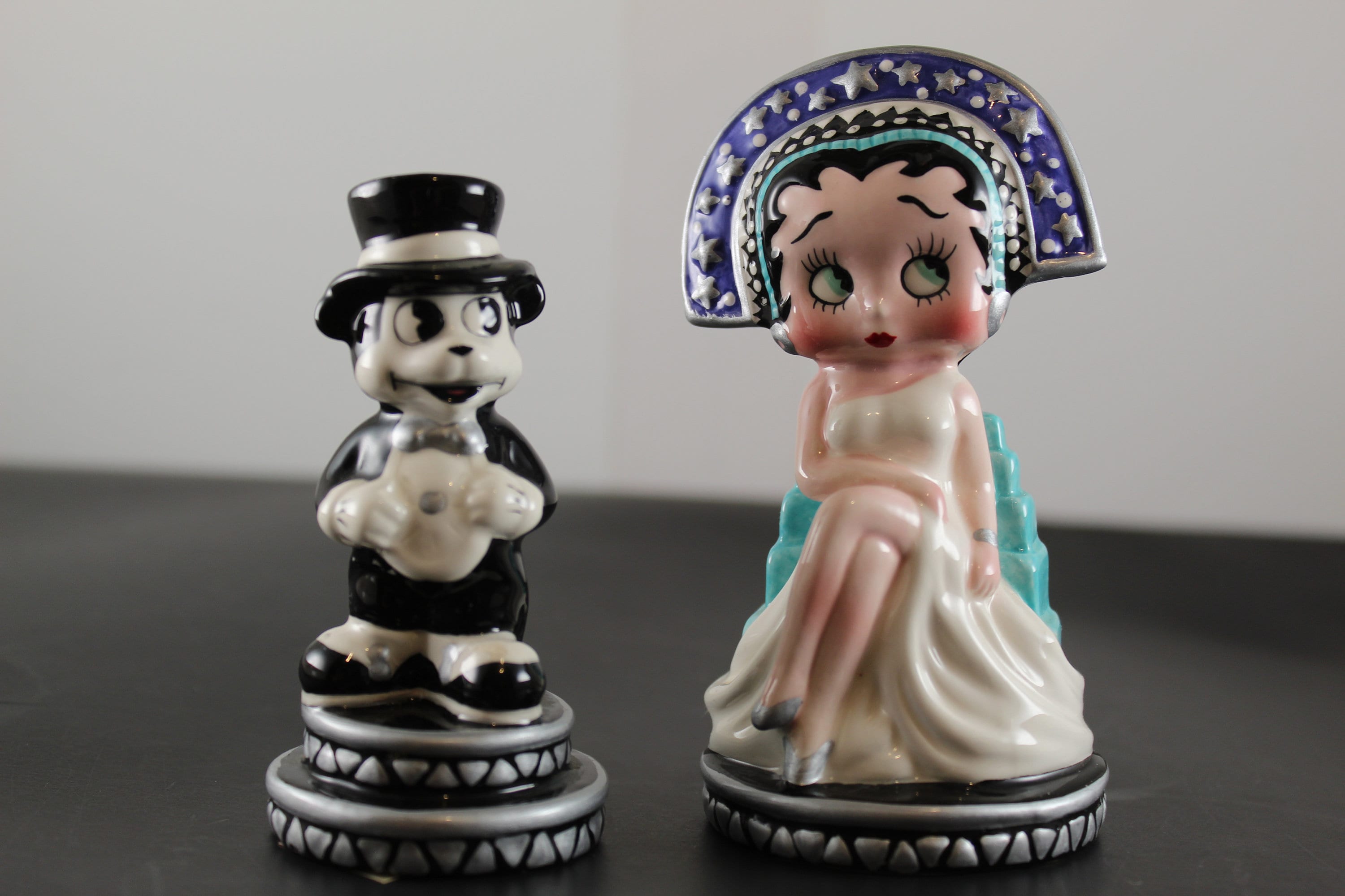 S&P Betty Boop Salt & Pepper Shakers Kiss The Cook 2003 Vtg