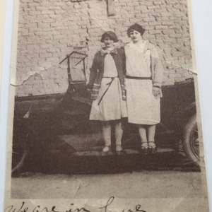 "Jahrgang 1994 Lot von 10 ""We Are in Love"" Postkarten von einem Foto von 1925."  Hergestellt zum Gedenken an die '94 Key West Women's Week.  Bei mir!