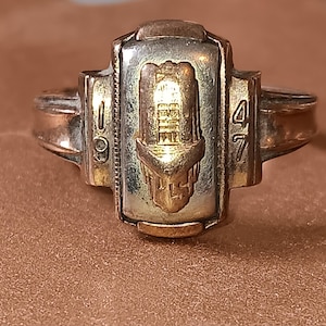 Vintage 1947 10k Gold Jostens Class Ring(maryville, MO), in Very