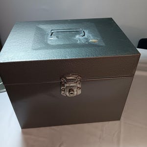 Circa 1960s Hamilton Skotch Metal Document Box, In Vintage Good Condition. Age Related Wear & Rust, Still Looks Great!  No Key Still Locks!