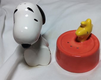 C. 1990er Jahre Treasure Craft Snoopy & Woodstock Keramik Salz- und Pfefferstreuer, in gutem Vintage Zustand. Super Snoopy Sammlerstück!
