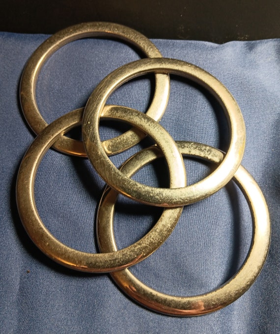 Circa 1970's Set Of 4 Metal Bangles, In Vintage G… - image 4
