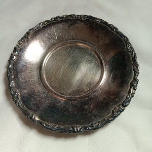 Late 1800s 6.5 Inch Silver Plate Simpson, Hall, And Miller Serving Plate, In Antique Good Condition. Gorgeous Developing Patina On This One!