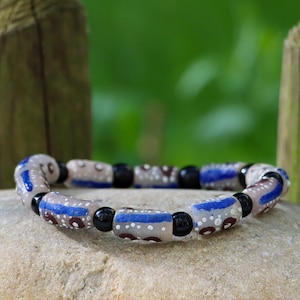 Bracelet Krobo - Bracelet africain - Bracelet de perles de verre du Ghana - Perles de verre africaines - Bracelet extensible empilable fait main - Bijoux Boho Chic