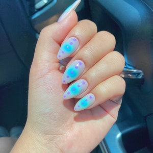 Blue & Pink Aura Press on Nails - Etsy