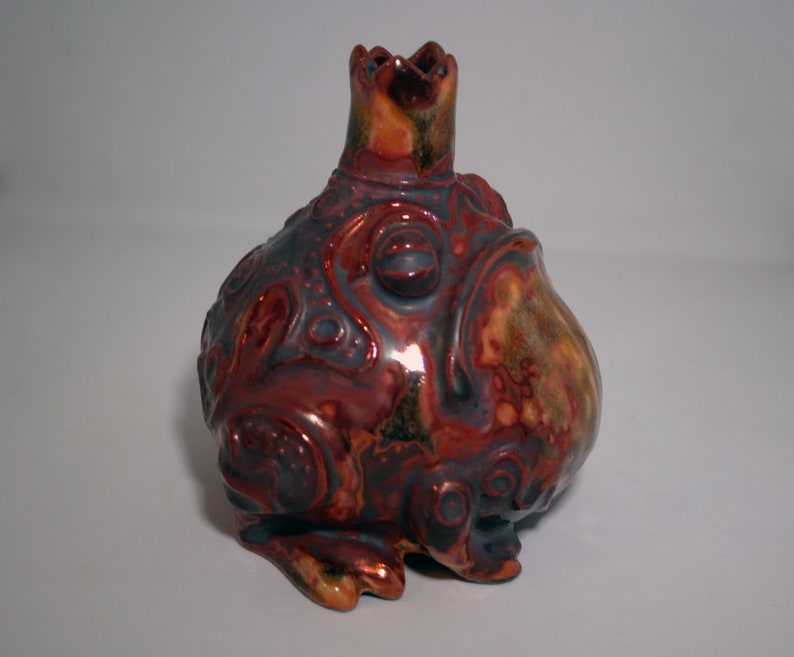 Princess frog flower vase