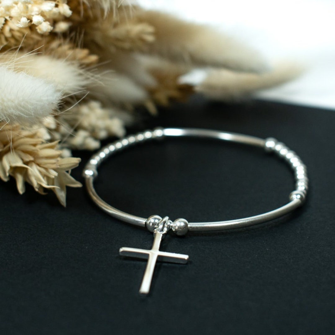 Turquoise beaded bracelet with sterling silver cross and engraved hope main image 1
