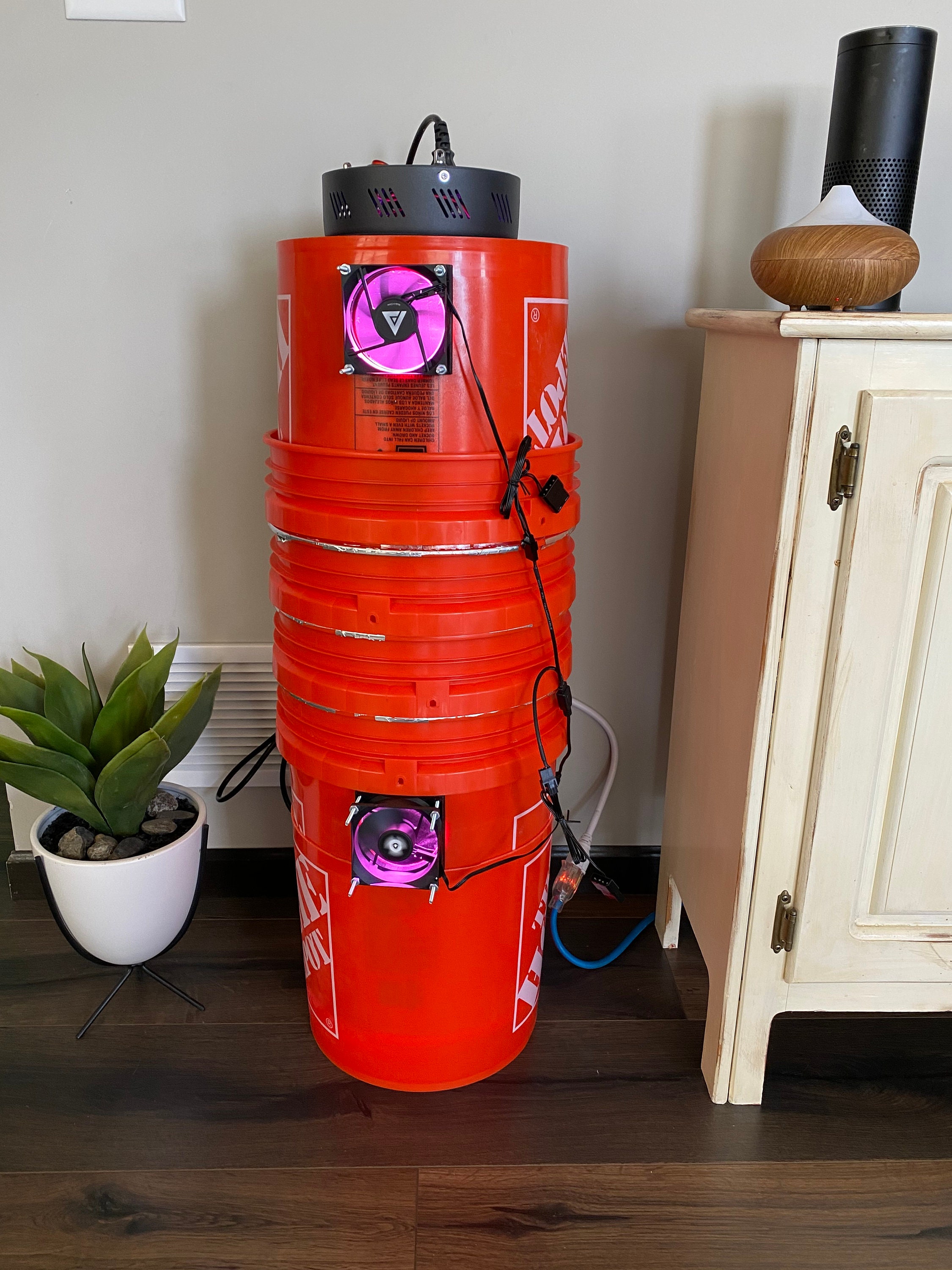 Smart Space Bucket 80mm Fans Bluetooth Hygrometer and UFO Light