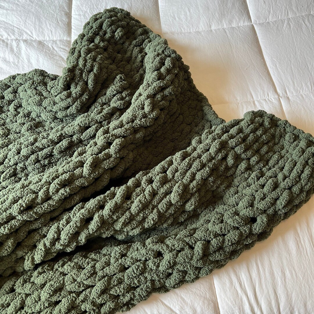 Olive Chunky Knit Blanket Handmade Big Cozy Forest Green Throw Beautiful Home Decor Couch Throw Gift Idea Etsy New Zealand