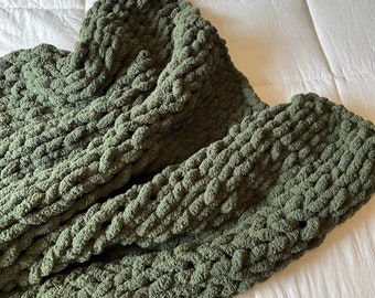 Olive Chunky Knit Blanket | Handmade, Big, Cozy, Forest Green Throw | Beautiful Home Decor | Couch Throw Gift Idea