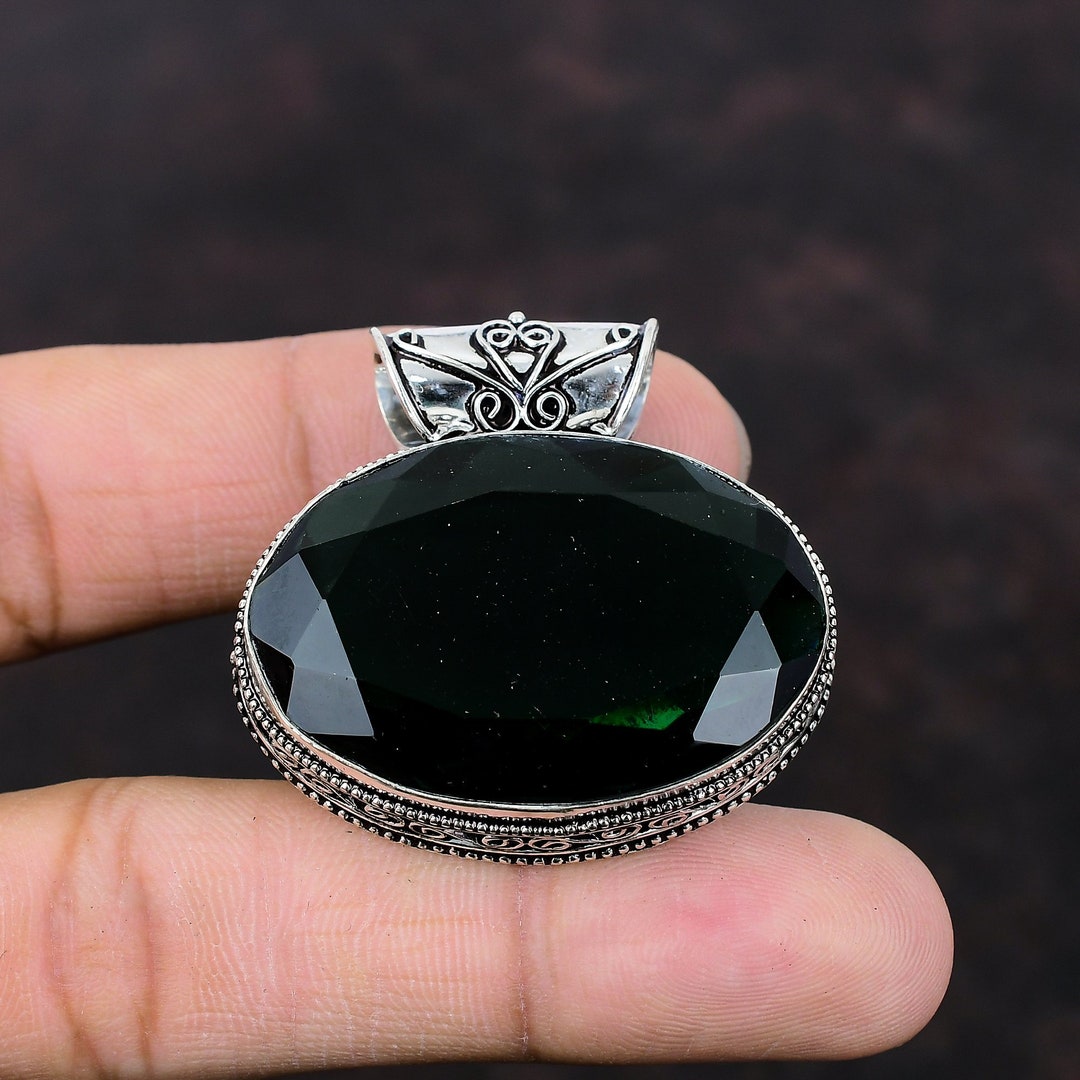 ファセット加工のクロームダイオプサイドペンダント：ヴィンテージ925