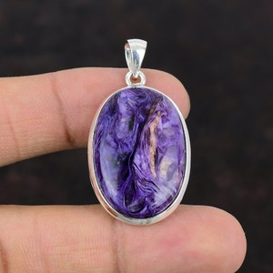 Handgjort Charoit-hänge: Ädelstenssmycken i 925 sterlingsilver