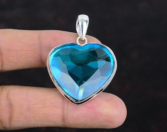 Handmade Heart Swiss Blue Topaz Pendant: 925 Sterling Silver