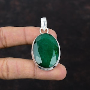Pingente de esmeralda zambiana facetada Pingente de pedra preciosa natural Pingente de prata esterlina 925 Jóia exclusiva Presente para mãe Pingente estiloso feito à mão