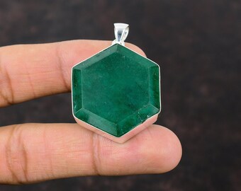 Faceted Zambian Emerald Pendant Gemstone Jewelry 925 Sterling Silver Pendant Handmade Amazing Pendant Statement Pendant Women's Special Gift