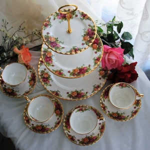 Royal Albert Old Country Roses Cake Stand with Matching Cups