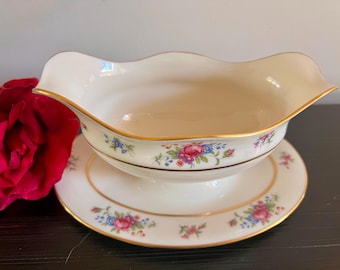 Lenox Rose Gravy Boat with Attached Underplate