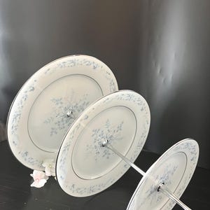 ノリタケ　コンテンポラリー　CAROLYN 10枚セット Noritake Carolyn Fine Bone China Set for 8 Plus Extras - Etsy