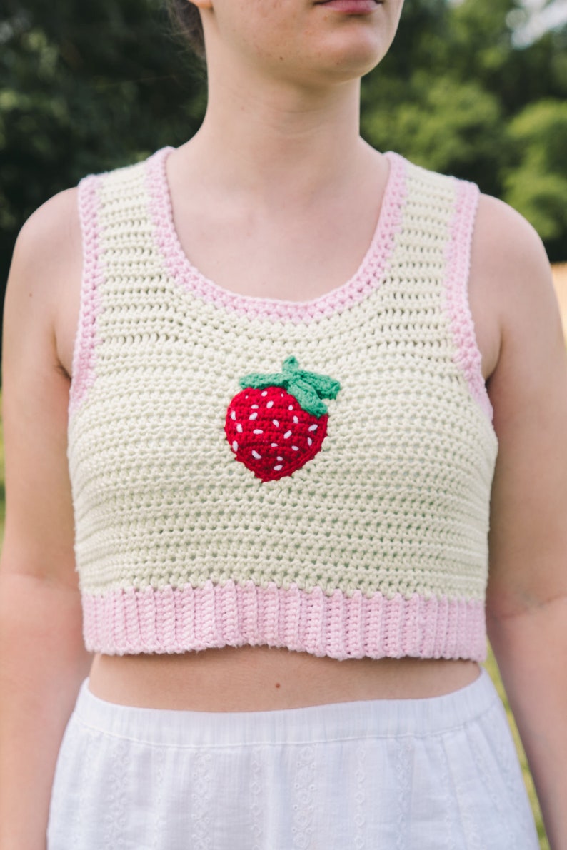 Strawberry Vest PATTERN/ Crochet Vest Pattern/ Fruit Top Pattern/ Crochet Pattern for Women/ Beginner Friendly Pattern/ Easy Crochet Pattern image 3