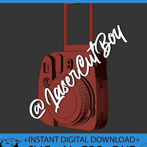 Puede incluir: Ilustración marrón rojizo de una cámara instantánea vintage con asa. El texto "@LaserCutBoy" está escrito en blanco en cursiva sobre la cámara. Debajo de la cámara, el texto dice "+DESCARGA DIGITAL INSTANTÁNEA+" seguido de abreviaturas de tipo de archivo.