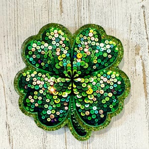 Sparkly Clover St. Patricks Day Retractable Badge Reel