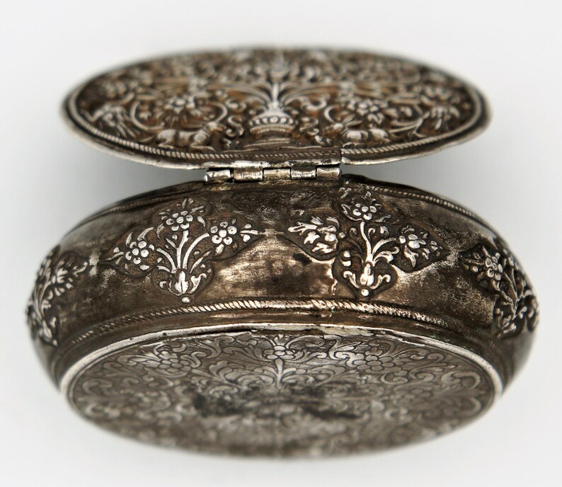 Box Antique Silver Sri Lanka Glenn Erso Collection