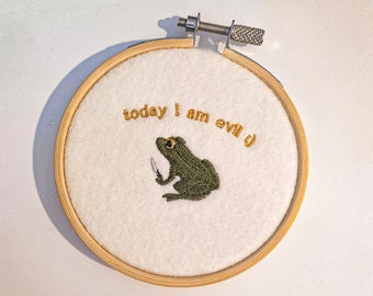 Tiny Frog Embroidery: Cottagecore Wall Decor (3.5" Hoop, Handmade)
