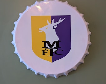 Mansfield Town Bottle Cap Bar Sign: Man Cave Decor (35cm)