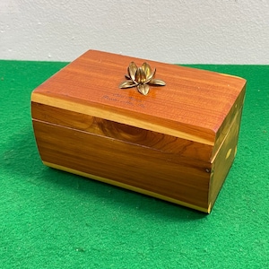 Vintage Jewelry Box, Wooden Cedar Trinket, Brown Color, Safe Keepsake, Jewellery Boxes, Beautiful Organizer, New Hinges, Antique Style.