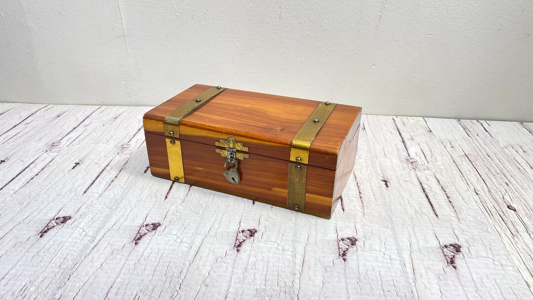 Vintage Jewelry Box Lock and Key Wood Cedar Trinket Box Etsy