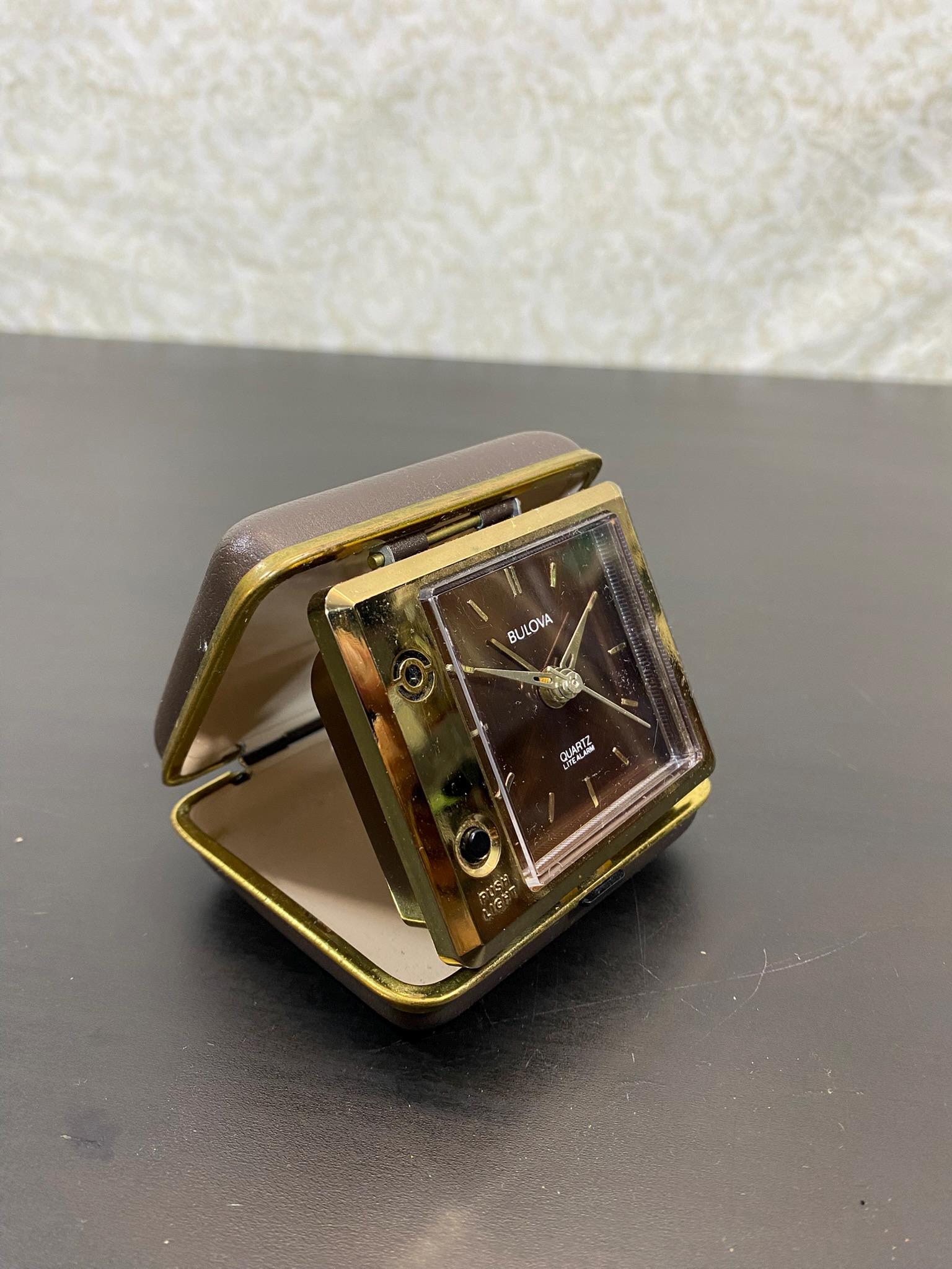 ７０’S　BULOVA　アラーム目覚まし時計 Bulova alarm clock - Etsy 日本