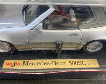 Maisto Silver Edition 1989 Mercedes-Benz 500sl 1:18スケール