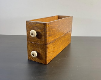 Cajones para máquina de coser vintage, UN cajón, almacenamiento de madera para costurera, organizador de artículos de costura, pomo de cofre rústico, contenedor retro, caja de suministros de herramientas.