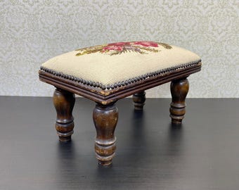 Vintage Brown Foot Stool, Wooden Spare Seat, Solid Turned Wood Footstool, Mid Century Retro,  Footrest, Plant Stand, Living Room Furniture.