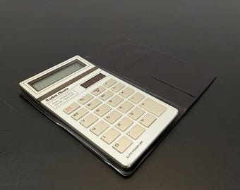 Vintage Radio Shack Calculator EC-423, Case & Flip Out Screen, Works, solar and battery, 8-digit, dual-powered, office supplies, school gift
