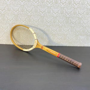Ancienne Raquette De Tennis Junior Dunlop - Bois Vintage