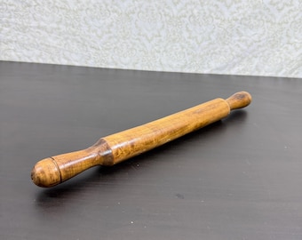 Vintage Wooden Rolling Pin with Handles, Antique Wood Pastry Roller, Rustic Farmhouse Kitchen Decor, Classic Baking Tool, Retro Kitchenware