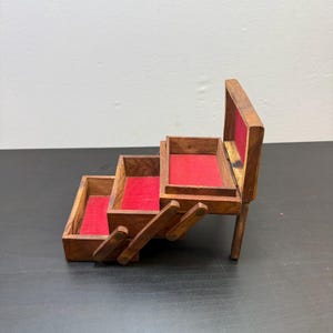 Jewelry box extendable wooden box, wooden chest, Handmade Wooden Jewellery Box for Women, Jewel Organizer Hand Carved Carvings Gift Items.