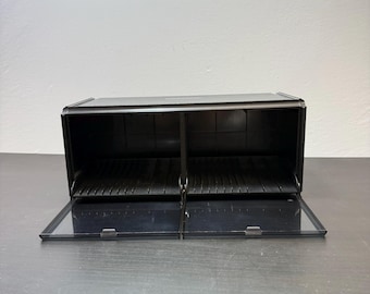 Caja de almacenamiento de cintas de casete de plástico vintage de los años 80, CD Bank