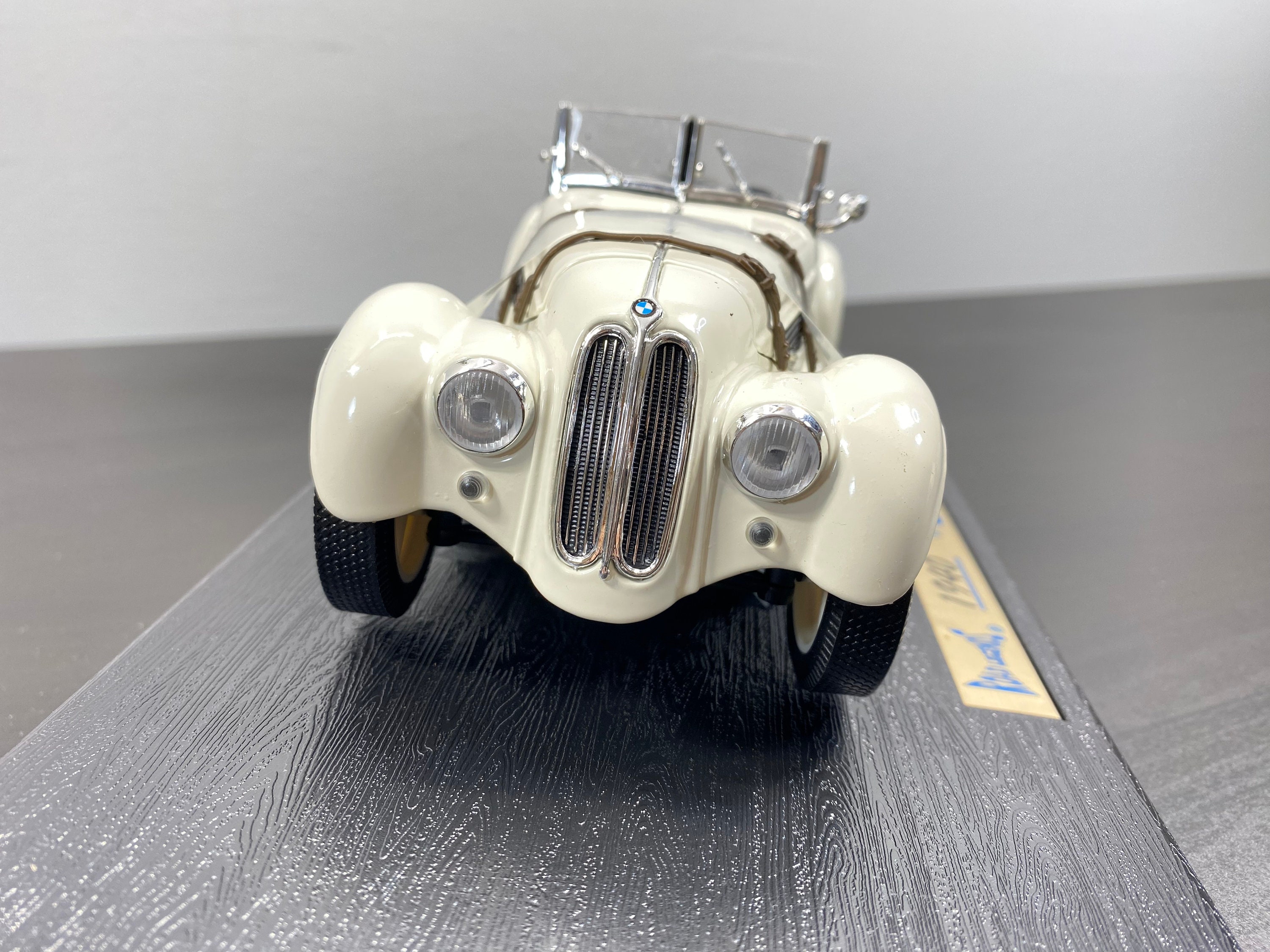 Road Legends 1/18 Scale 1940 BMW 328, Beige and Brown