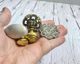 Gałki do szuflad z brązu w stylu vintage, metalowe okucia meblowe z motywem kwiatowym, zestaw 5 szt.