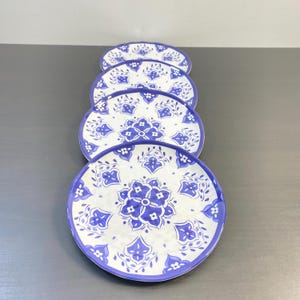 Set of 4 Vintage Food Dishes, Mela-Ware Cobalt Blue & White Plate, Circle Decorative Plates, Floral Art, Vegetables Serving, Flowers Design.