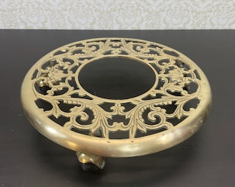 Supporto per piante vintage in ottone su ruote Vassoio girevole per piante in ottone decorato Ruote Vassoio per piante in ottone mobile Base per piante mobile
