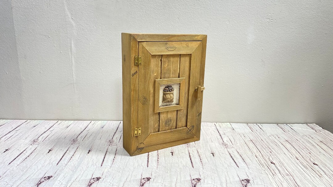 Vintage Wooden Key Box Wooden Wall Mounted Rack With 6 Key Etsy