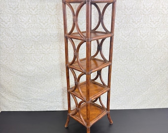 Vintage-Bambusregale / Blumenregale aus Weide / Mid-Century-Dekor der 1960er Jahre / Boho
