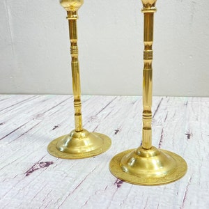 Pair Of Tall Elegant Brass Candlesticks, 2 Candle Stick Holders, Rare Centerpiece, Candelabra, Antique Style, Unique Gift, Nice Shape. zdjęcie 2
