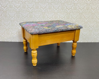 Vintage Brown Foot Stool, Wooden Spare Seat, Solid Turned Wood Footstool, Mid Century Retro,  Footrest, Plant Stand, Living Room Furniture.