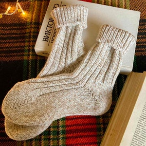 Gestrickte Wollsocken Warme Wintersocken Ideal zum Wandern Extra Dicke Socken Kuschelige Socken Bild 5